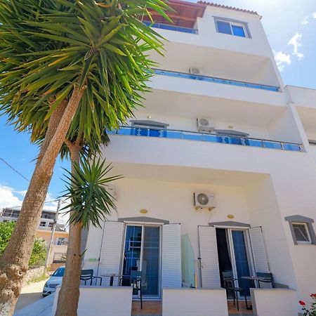 Hotel Deja Vu Ksamil Eksteriør billede