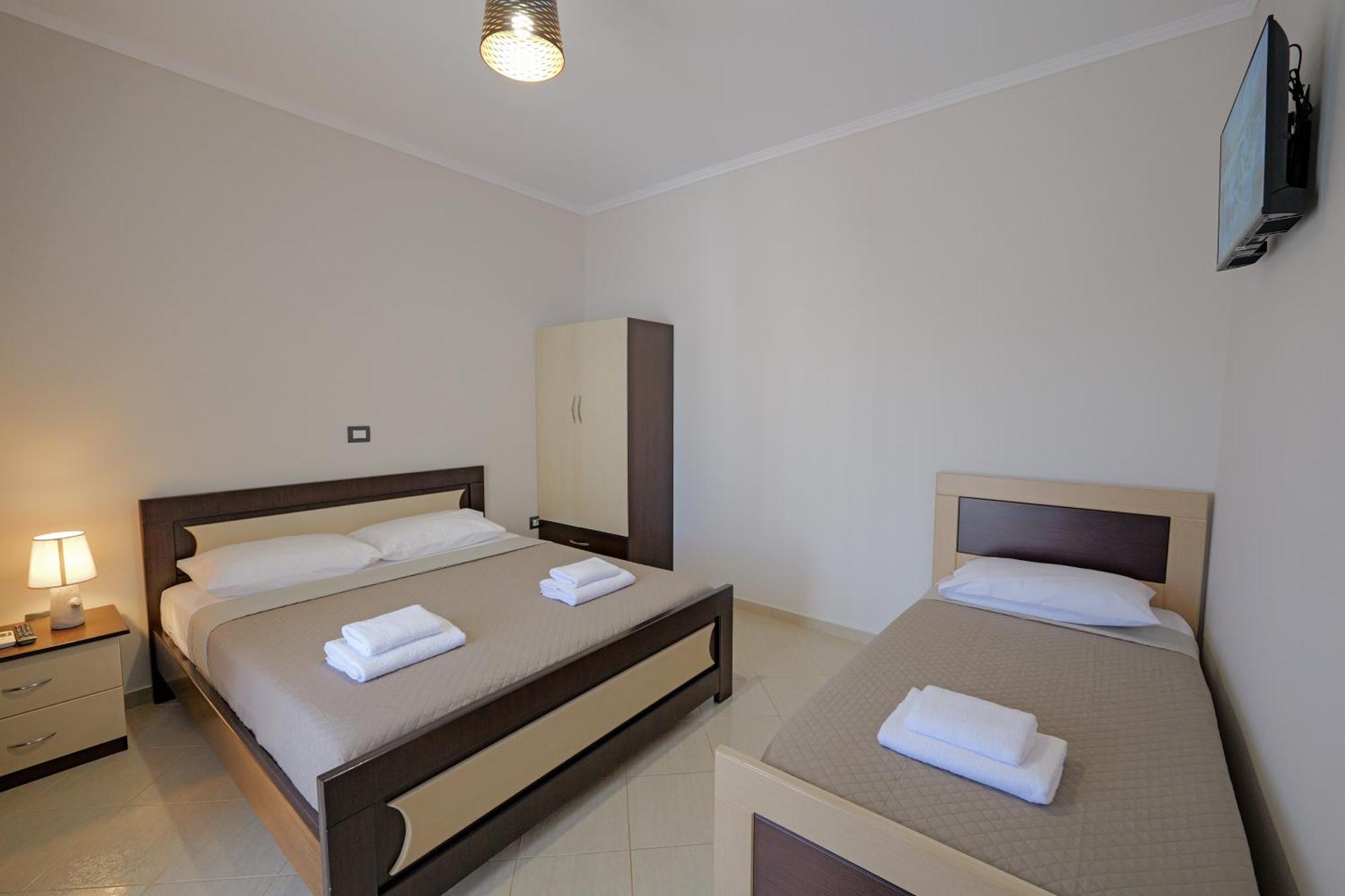 Hotel Deja Vu Ksamil Værelse billede