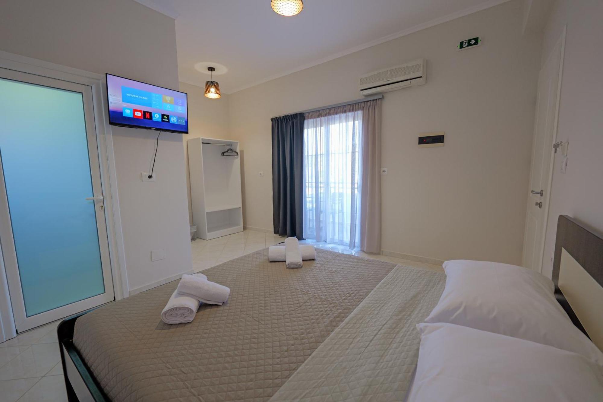 Hotel Deja Vu Ksamil Eksteriør billede